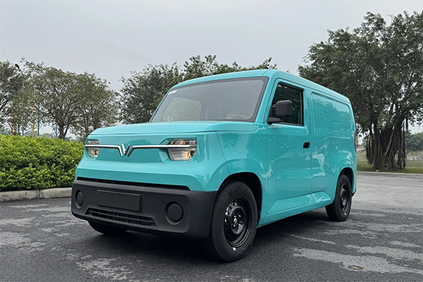 Đầu xe VinFast EC Van