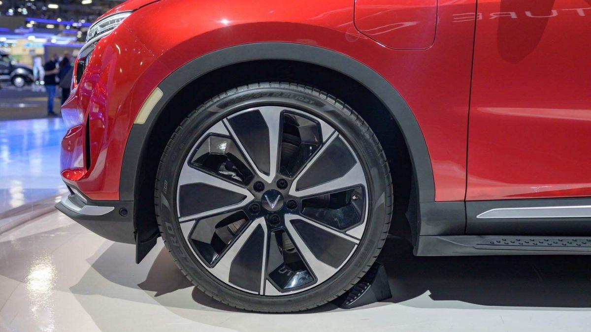 Thân xe VinFast VF8