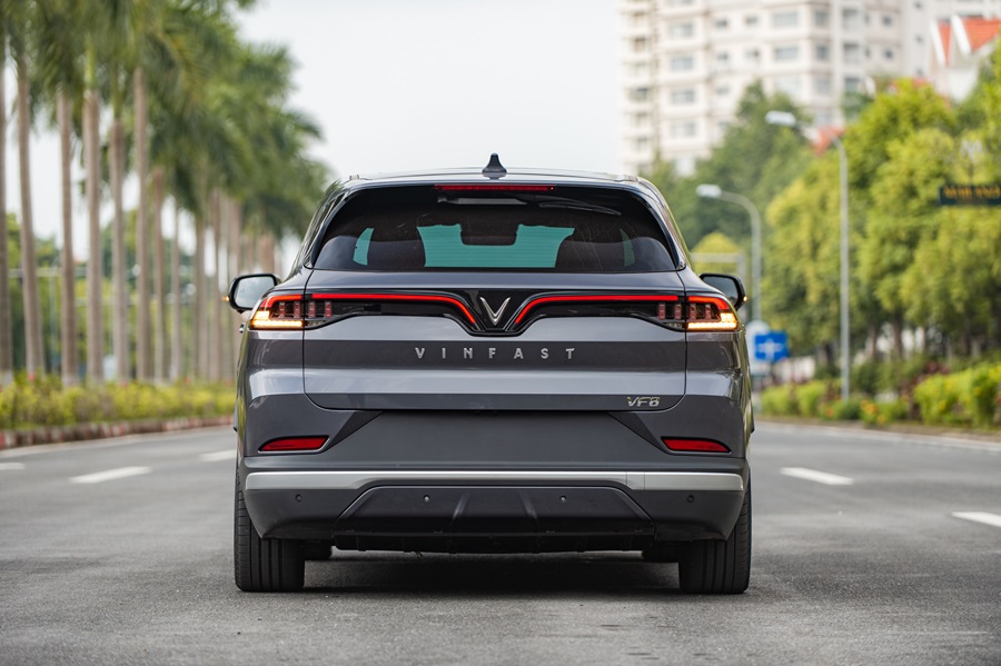 Đuôi xe VinFast VF8