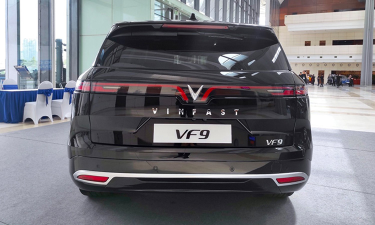 Đuôi xe VinFast VF9